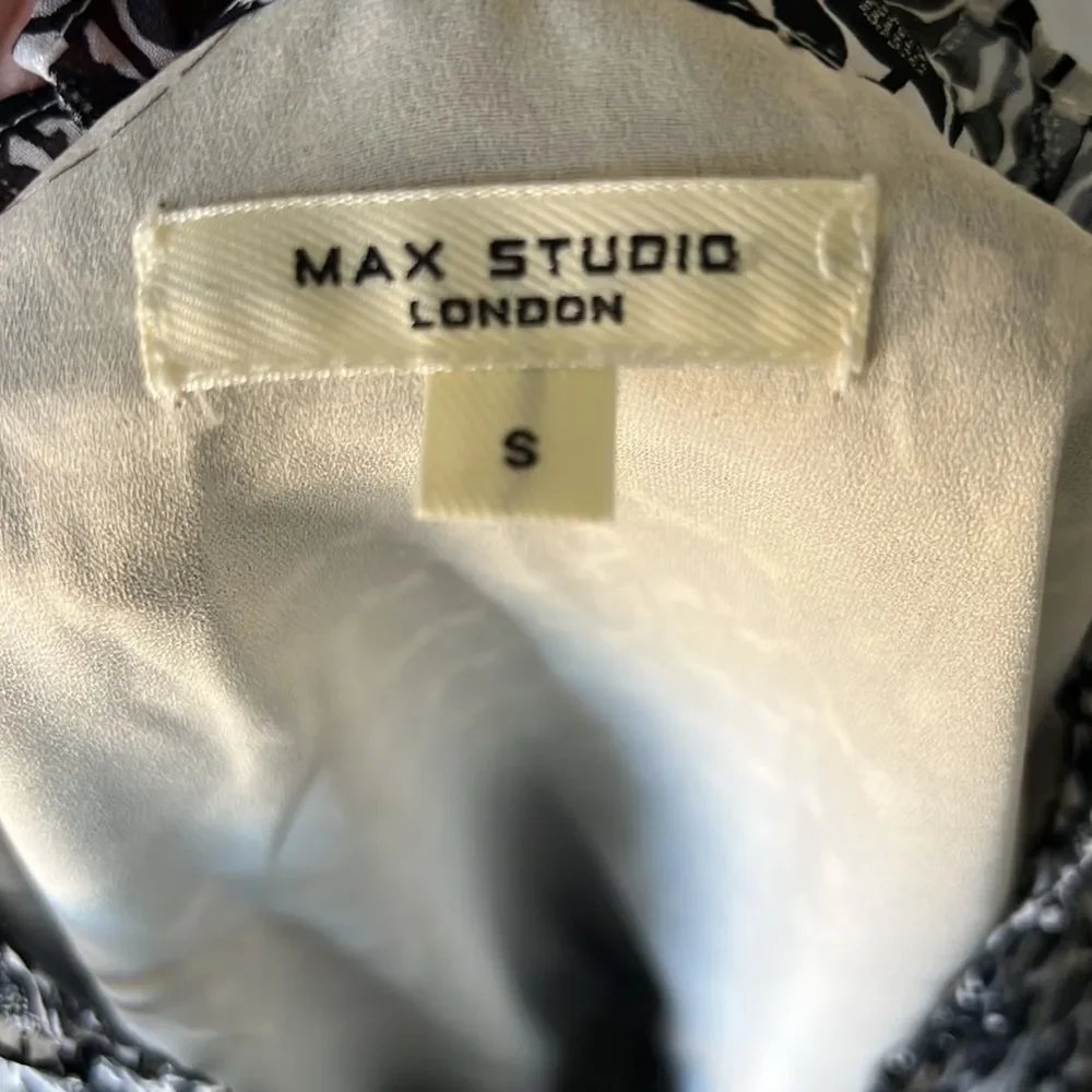 Max Studio Black/White Flowy Maxi Dress. Size Small. - Picture 5 of 5